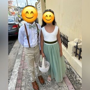 Beautiful Flower Girl dress (worn once)